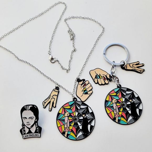 Wednesday Addams Gift Box - Picture 2 of 11